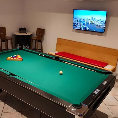 Hirsch Hotel