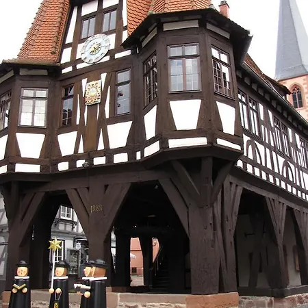 Hirsch Hotel 3*