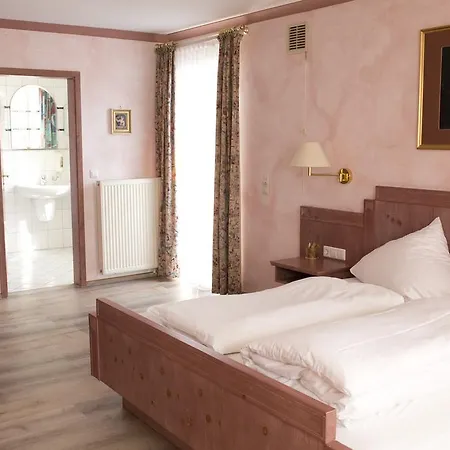 Hirsch Hotel